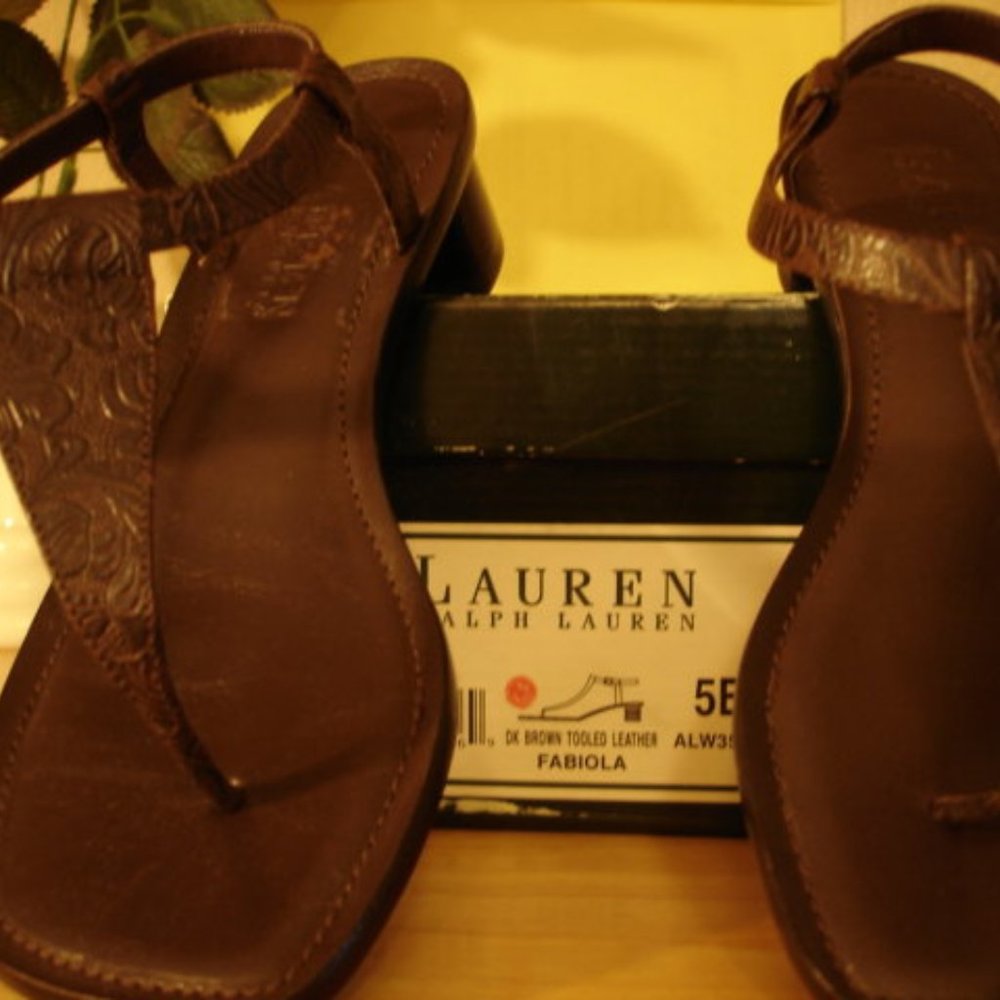 Summer/Cruise/Fun Vintage Ralph Lauren Tooled Sandal. Brown. size 4 1/2-5B